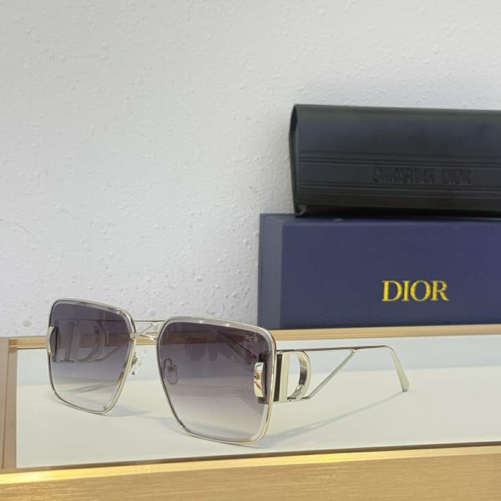 Picture of Dior Sunglasses _SKUfw76011331fw